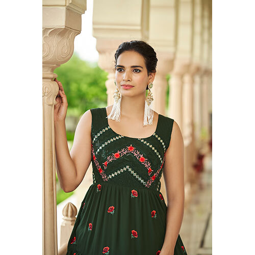 4781 GOWN
