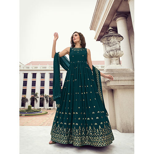 4812 GOWN