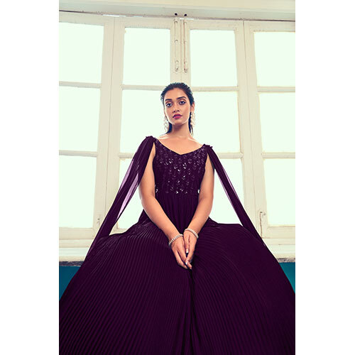 4961 GOWN