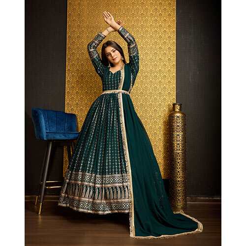 5001 GOWN