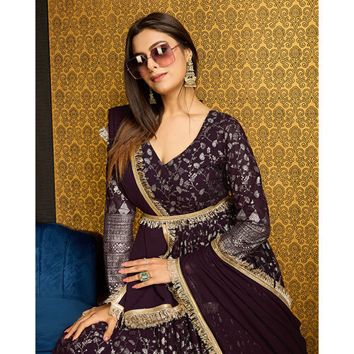 5002 GOWN