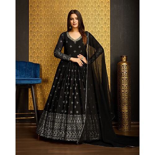 5005 GOWN