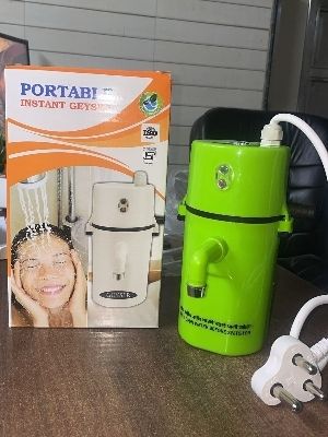 Instant water Geyser