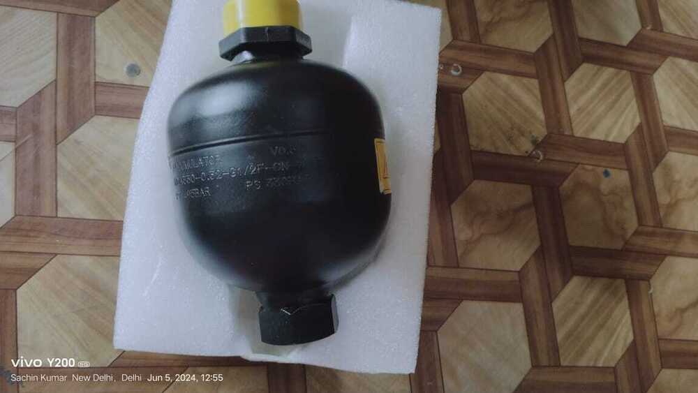 Diaphragm Type Accumulator - Color: Black