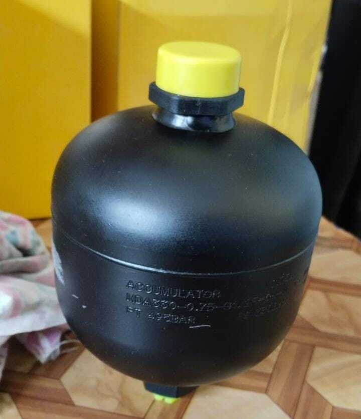 Diaphragm Type Accumulator - Color: Black