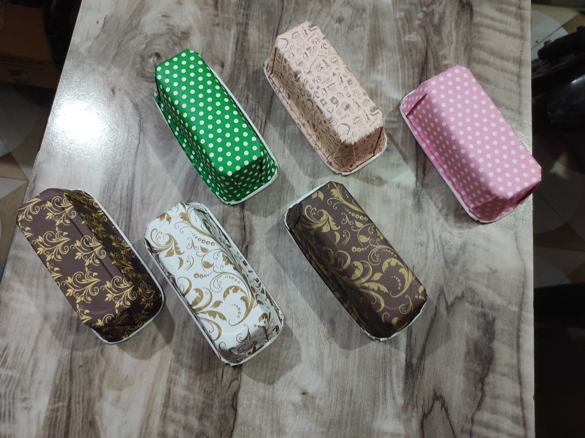 Plumpy Loaf Mould - Color: Multicolour