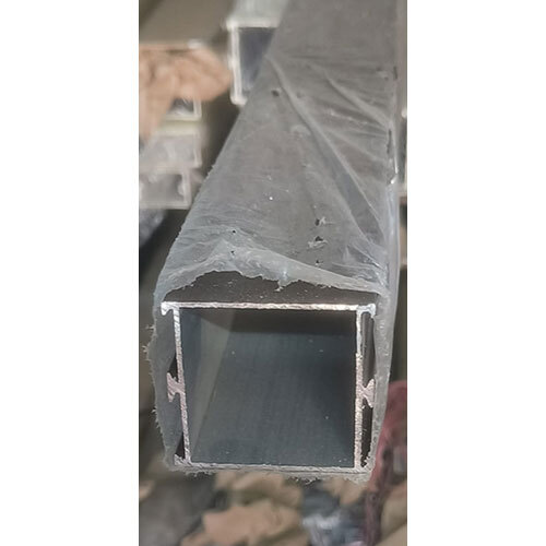 Aluminium partition section