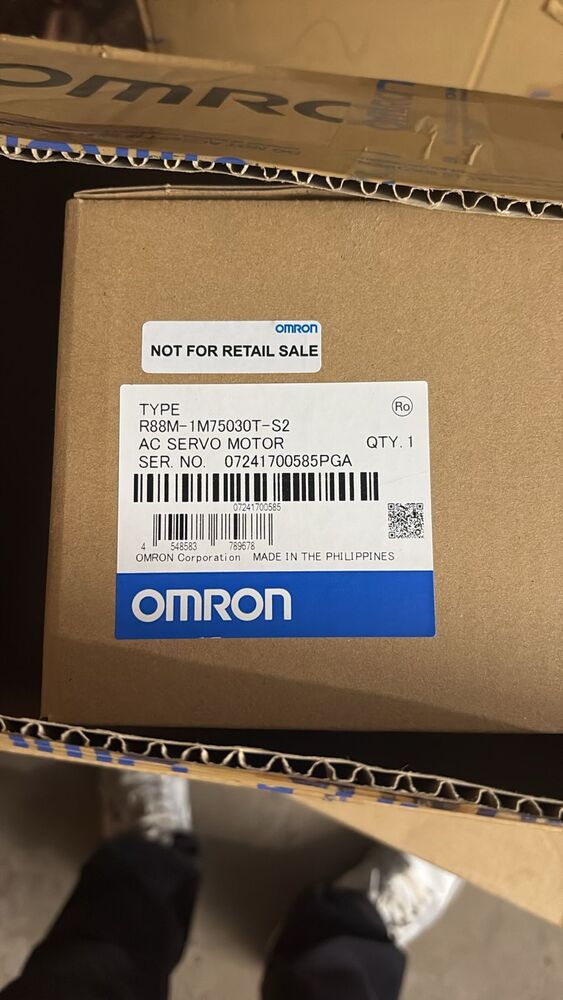 OMRON AC SERVO MOTORS,R88M-1M75030T-S2, R88M-1M40030T-S2