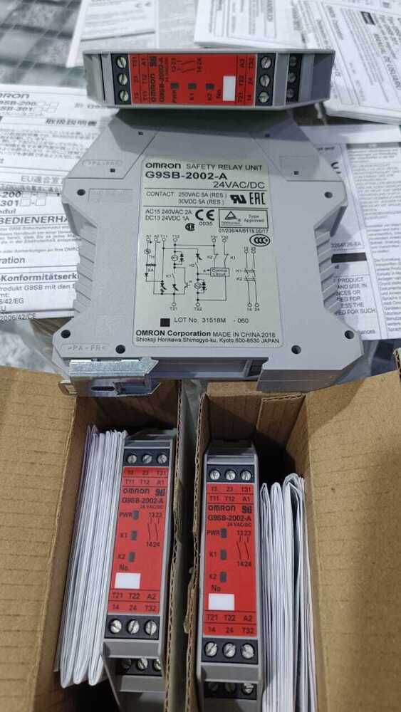 OMRON SAFTEY RELAY UNIT,G9SB-2002-A