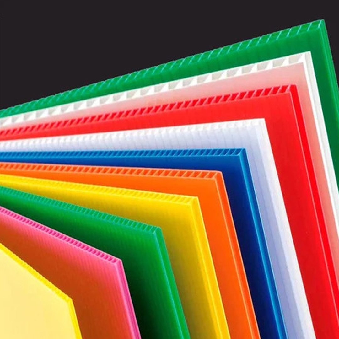 Pp Sunpack Sheet - Corrugated Polypropylene, Different Sizes, Black | Durable, Weather-resistant, Impact-resistant, Customizable, Eco-friendly