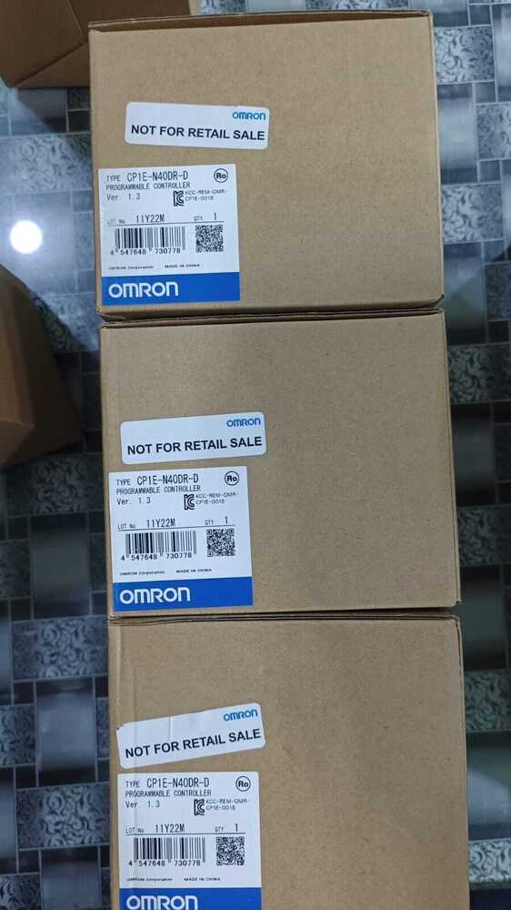 OMRON PROGRAMMABLE CONTROLLER,CP1E-N40DR-D