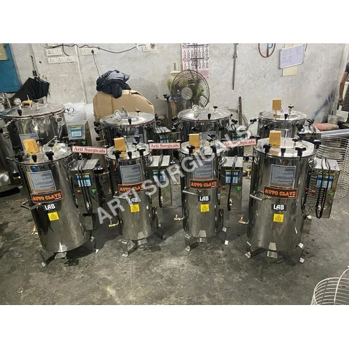 SS Double Walled Vertical Autoclave