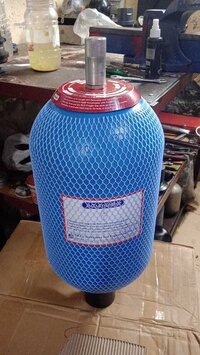 Bladder Type Accumulator - Color: Blue Or Maroon