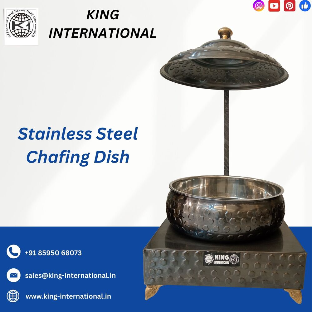 Versatile Stainless Steel Chafing Dish