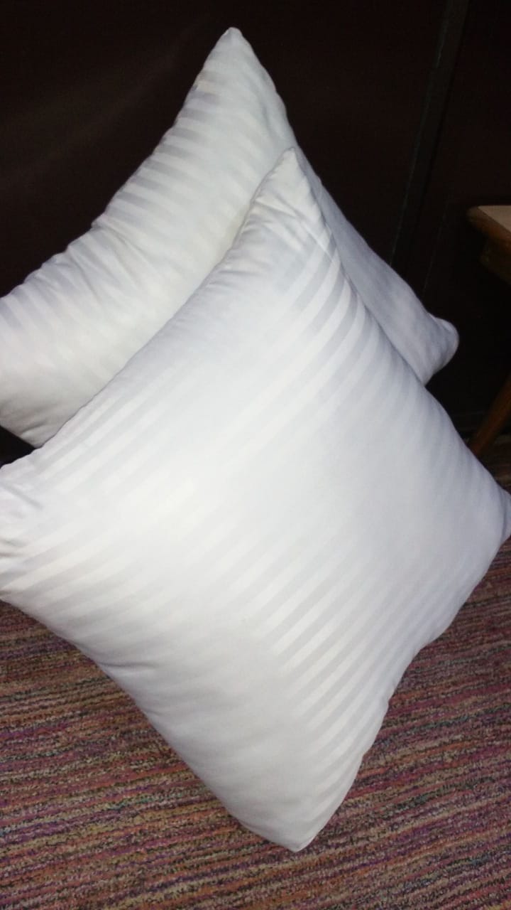 White Pillow Fabric - Cotton With Polyester Filling | Plain Design For Neck Support, Soft White Color, Comfortable And Versatile Use