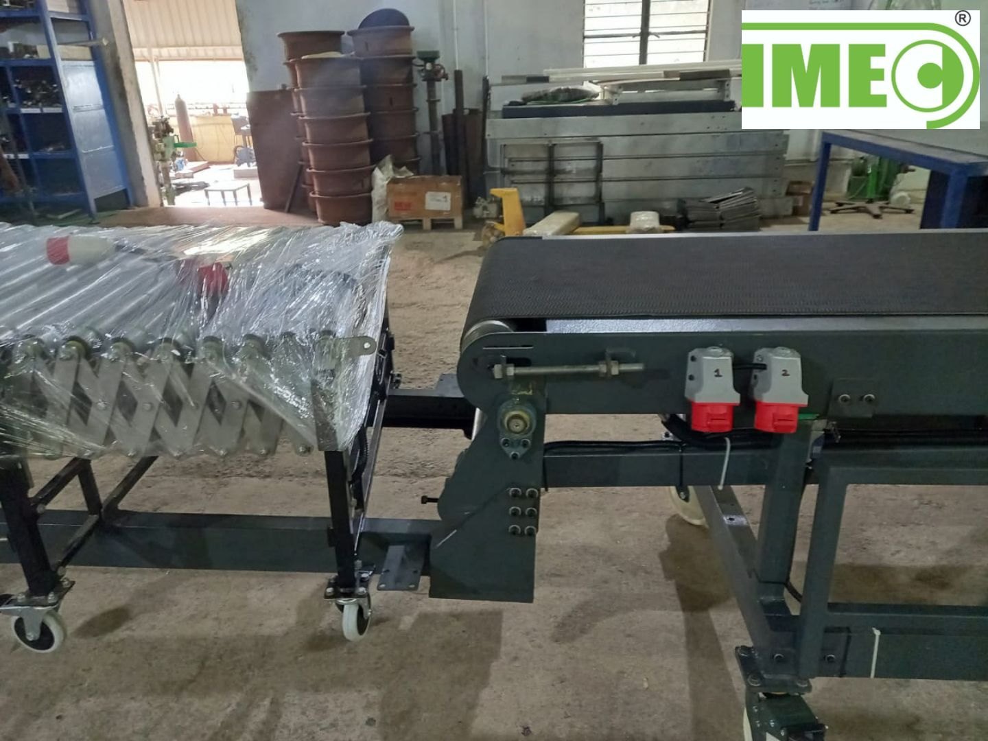Truck Loading With Expandable Roller Conveyor - Load Capacity: 500 Kilograms (Kg)