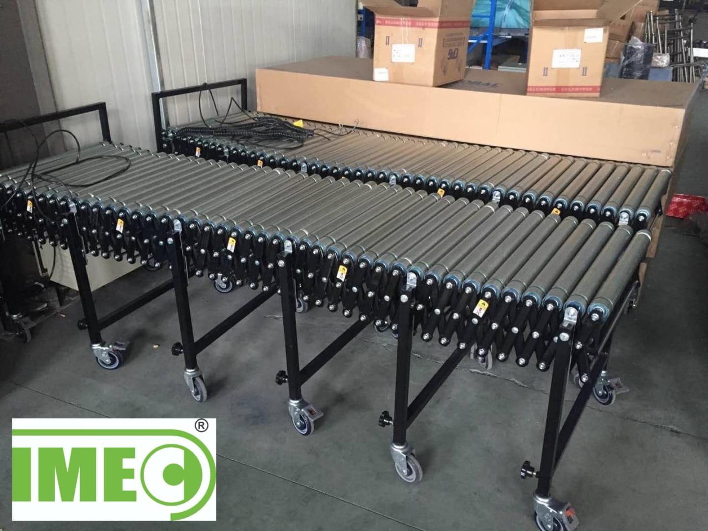 Flexible Gravity Roller Conveyor - Load Capacity: 50 Kilograms (Kg)