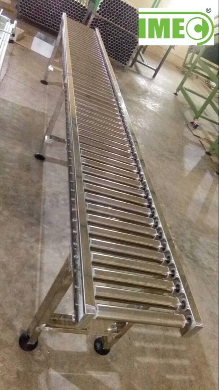 Flexible Gravity Roller Conveyor - Load Capacity: 50 Kilograms (Kg)