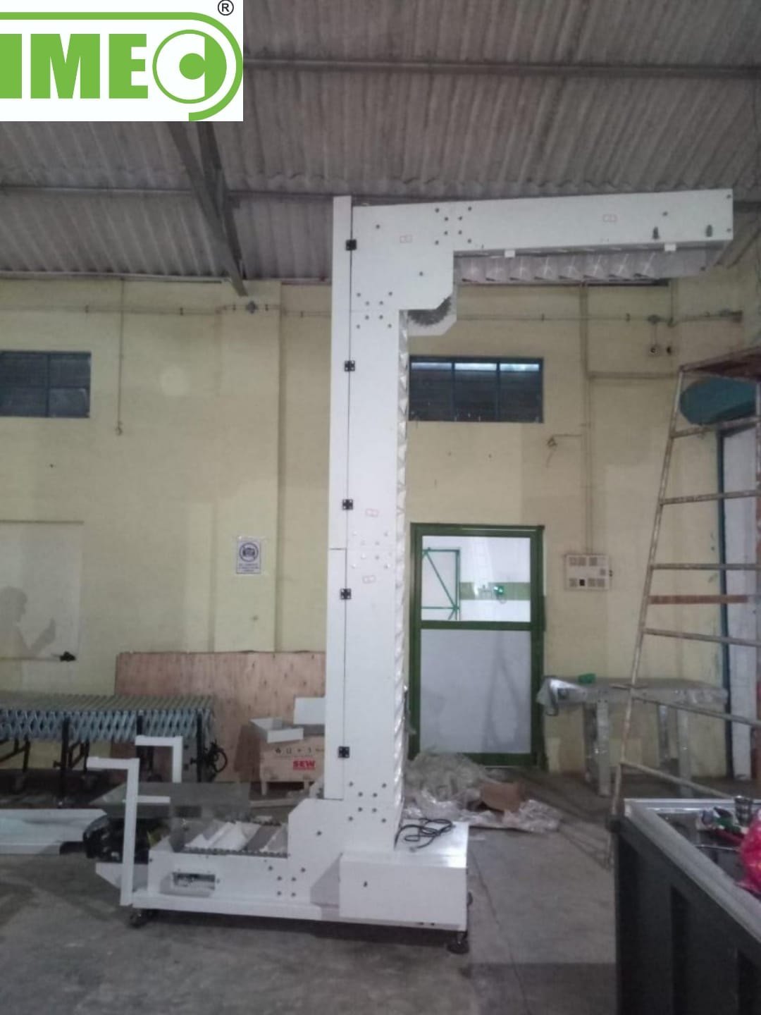 Z Bucket Elevator Conveyor - Color: White