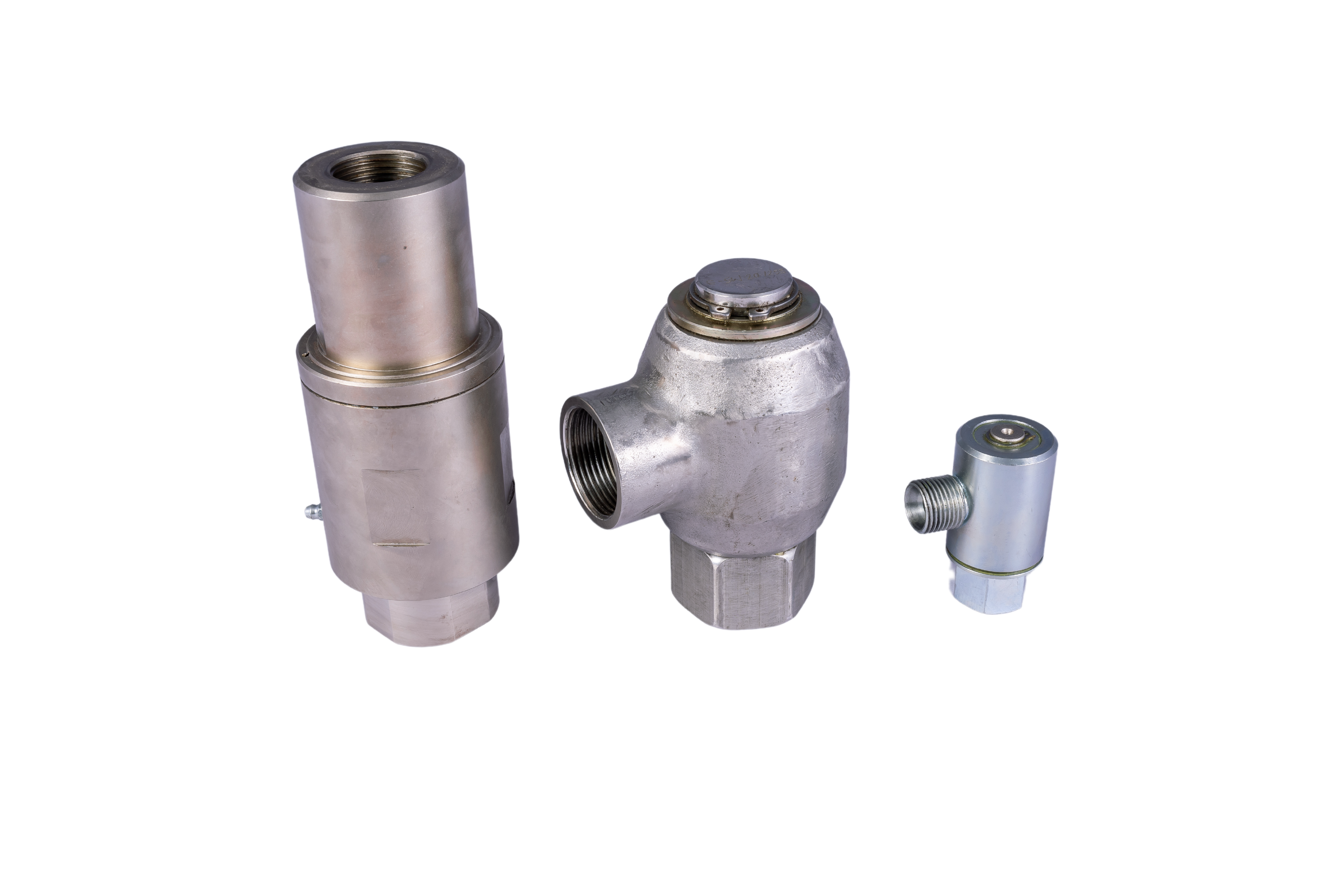 Swivel Joint - 1.25" Bore, 90 Degree Orientation | Cast Iron, 3.1 Inch Length, Silver Finish, Jet Pump Application, 150 Bar Operating Pressure