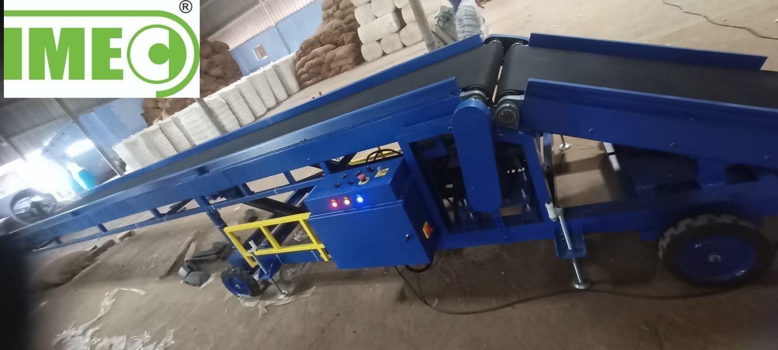 Bag Loading Conveyor - Load Capacity: 100 Kilograms (Kg)