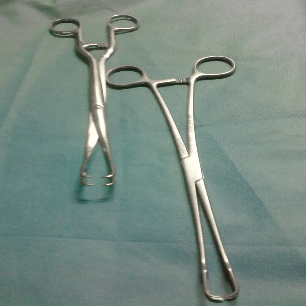 Tenaculam Forceps