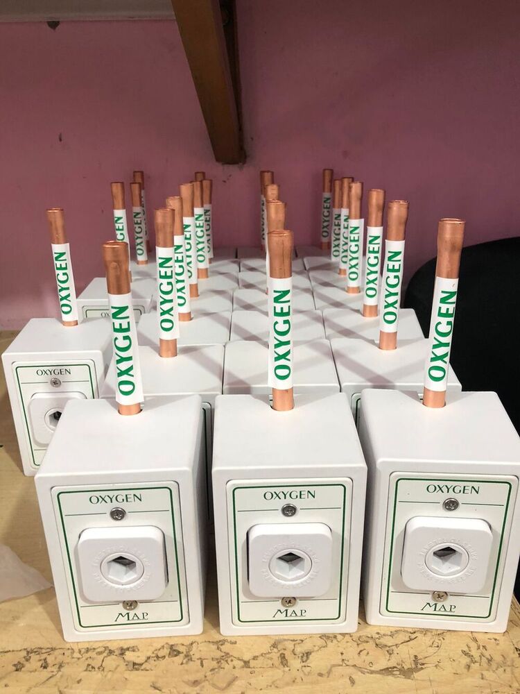 Amico Pb Type Outlet (O2, N2o, Air,air7,co2 & Vac ) - Color: As Per Standard