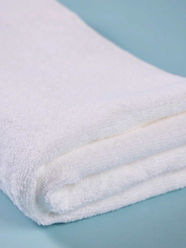 Hotel Towels - Cotton Bath Towel, 30x60 Inches, White Color, 600-650 Gsm | Designed For Hotel Guest Use, Ideal For High-end Spas