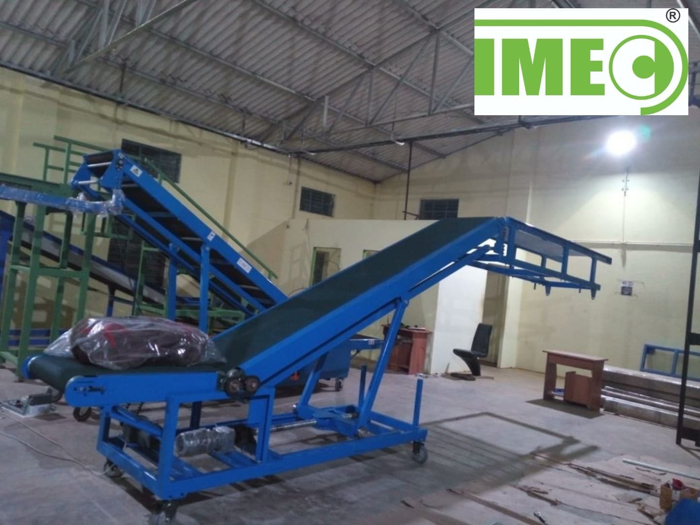 Packing Belt Conveyor - Mild Steel, Blue Color | High Strength Frame, Modular Design, Multiple Support Methods, Easy Maintenance, Big Load Capacity
