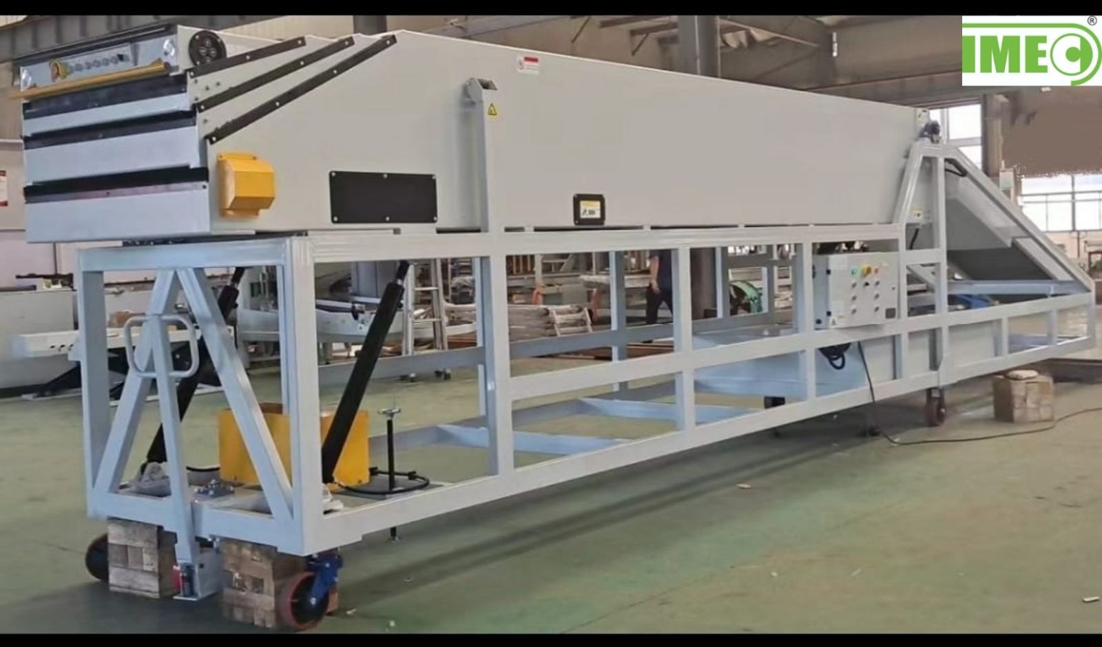 Telescopic Truck Loading Conveyor - Material: Mild Steel