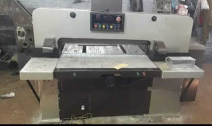Semi Automatic High Speed Sensor Paper Cutting Machine