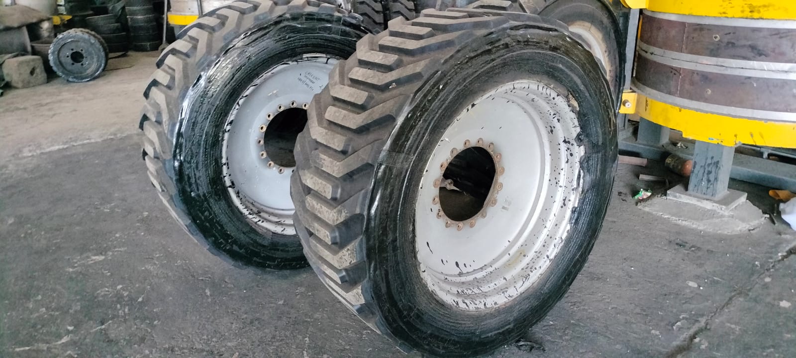 445/55 D 19.5 BOOM LIFT TYRE