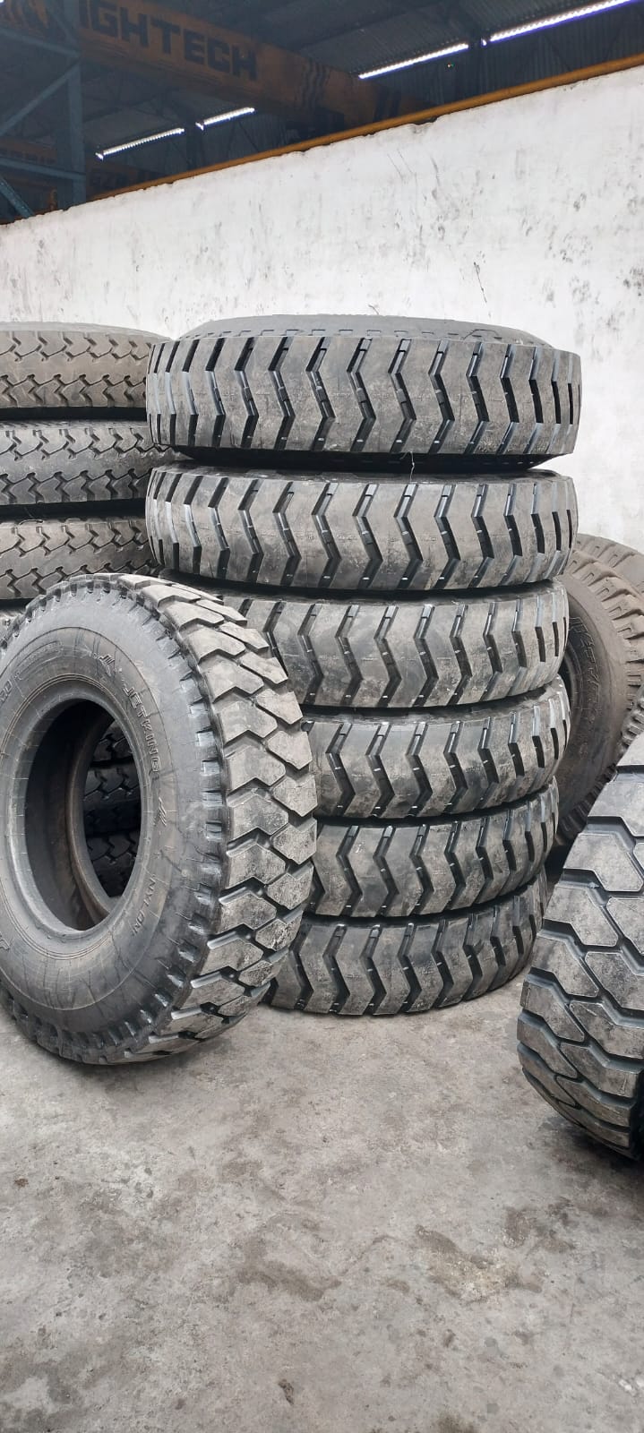 SCRAP TYRE 1000-20