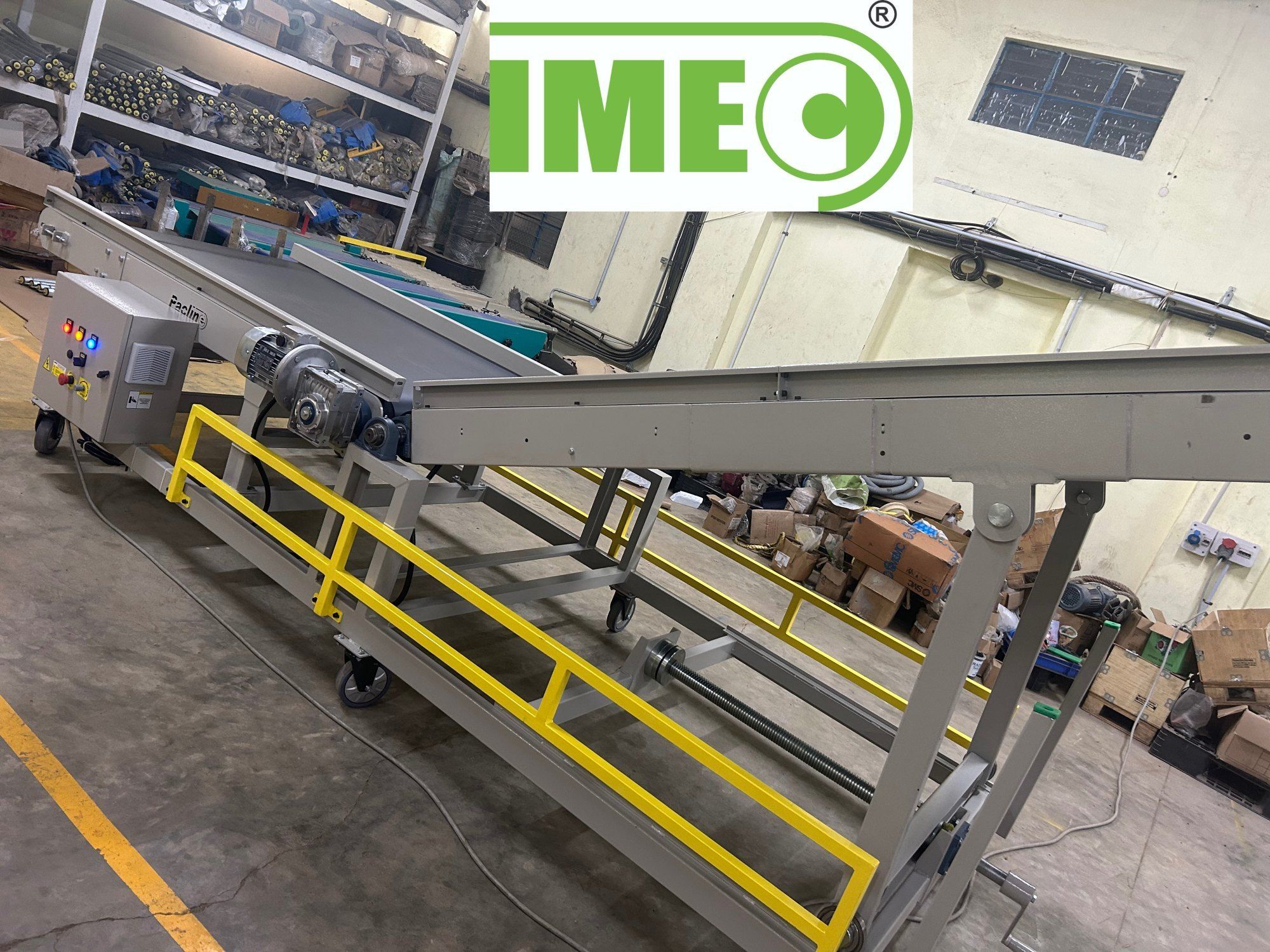 Bag / Carton Loading & Unloading (Manual Height Adjust) - Usage: Industrial