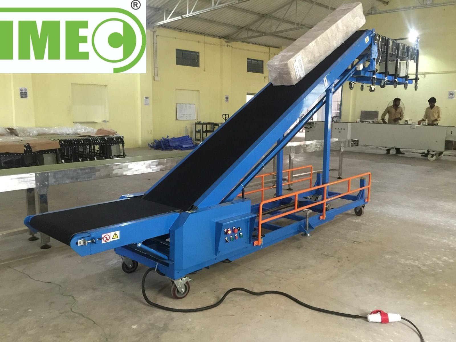 Loading And Unloading Conveyor - Color: Blue