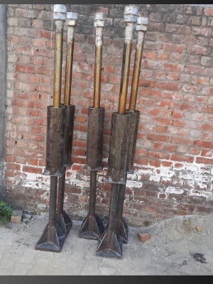 आयताकार आधार नींव बोल्ट