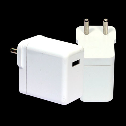 Single Port Mobile Phone Charger - Body Material: Plastic