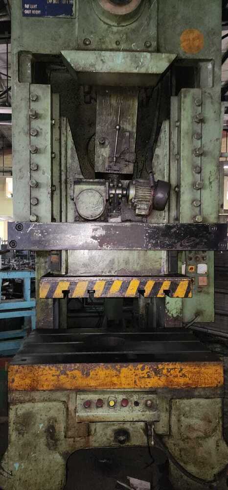 200 Ton Pneumatic Press - Narendra Make