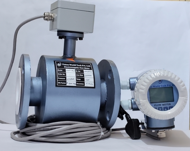 Remote Type Electromagnetic Flow Meter - Accuracy: 0.5 %