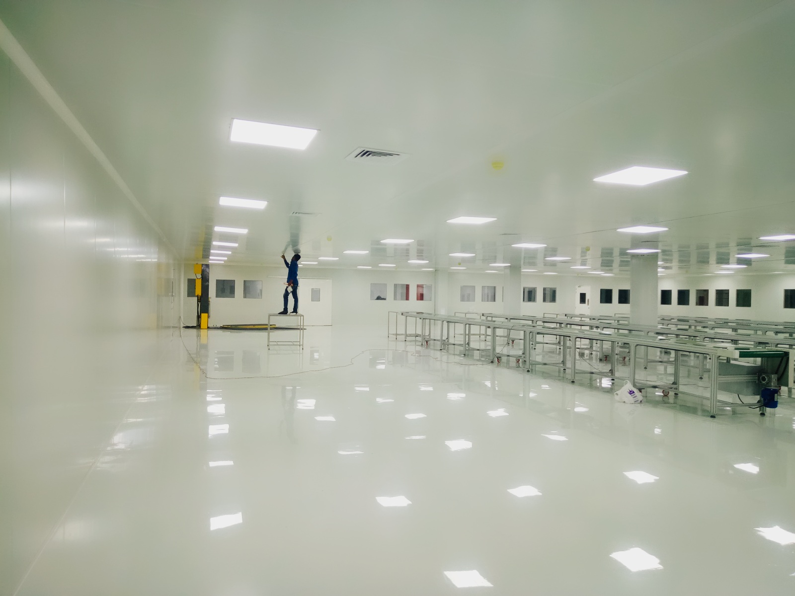 MODULAR CLEANROOM ISO7 CLASS