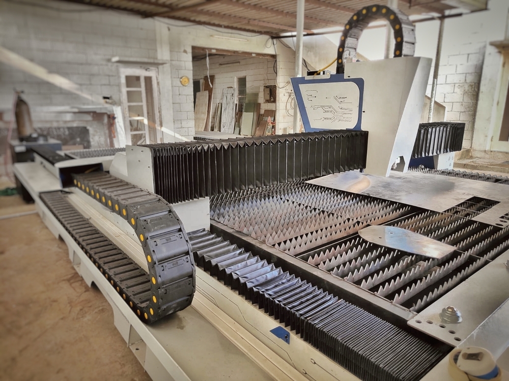 3000w Utir1530 Fiber Laser Cutting Machine With Single Pallet -3 Kw - Automatic Grade: Automatic