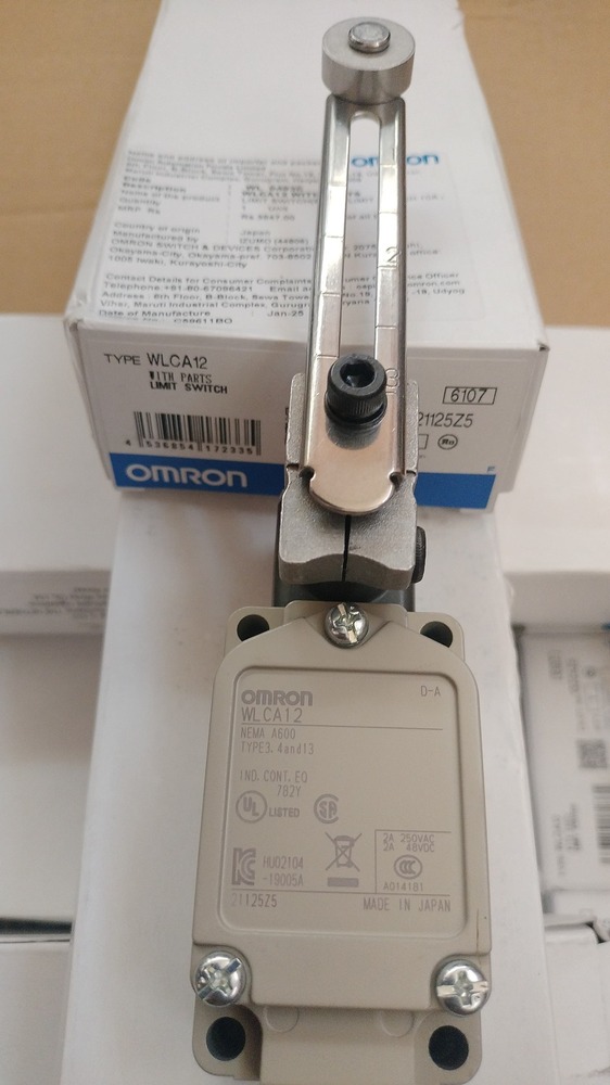OMRON LIMIT SWITCH,WLCA12 WITH PARTS