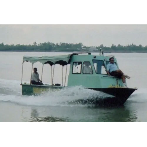 Speed Boat With Cabin And Canopy