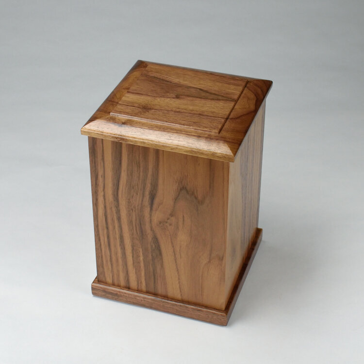 Walnut Wooden Cremation Urn for Adult Ashes Funeral Urns Supplies