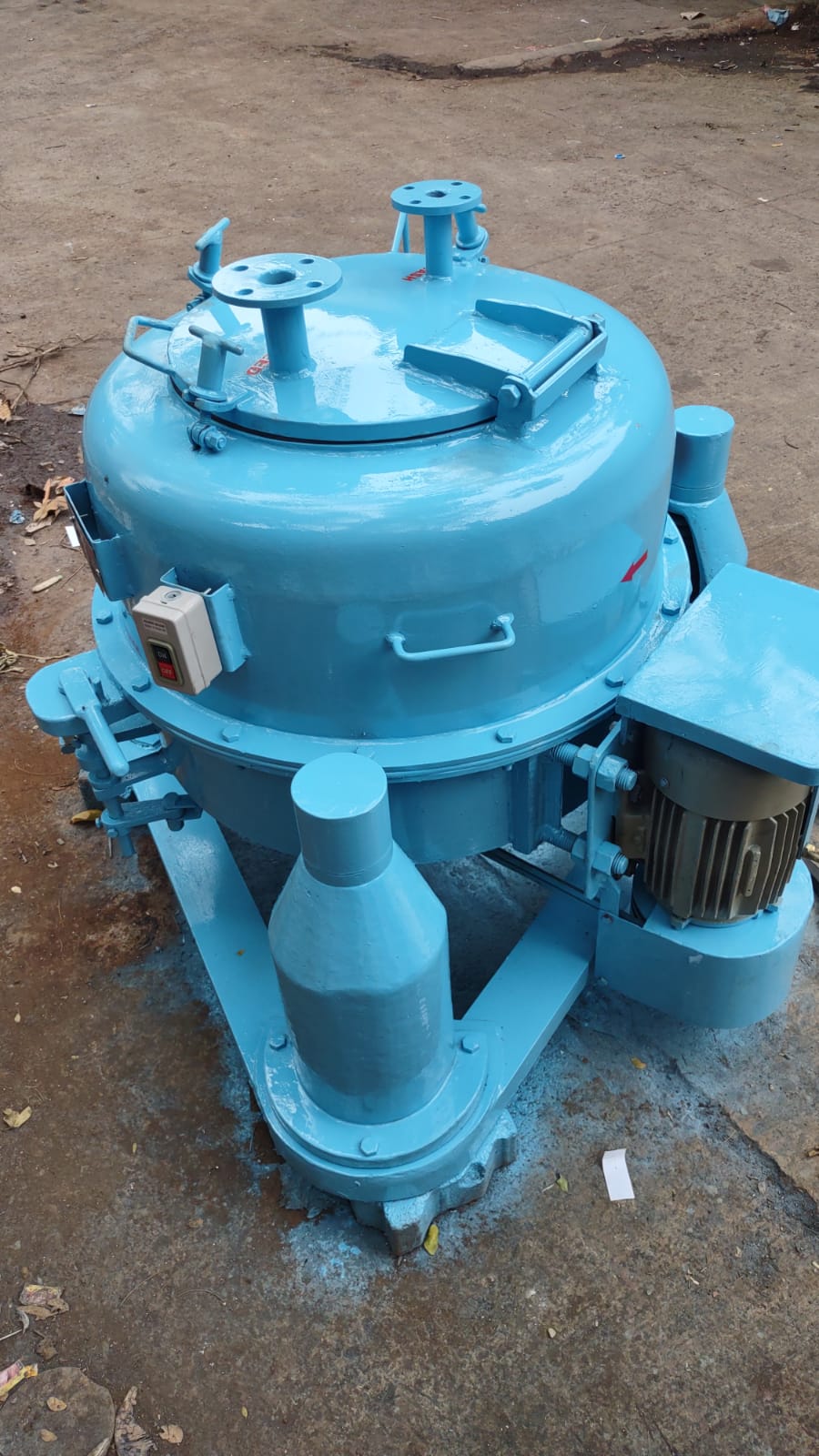 Steel Centrifuge Machine - Ms & Ss Material, 1100 Mm Length, Silver & Blue Color | 3 Hp Motor, 1200 Rpm, Bag Lifting Design