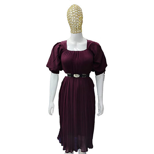 Ladies Elastic Knee Length Gown - Color: Maroon