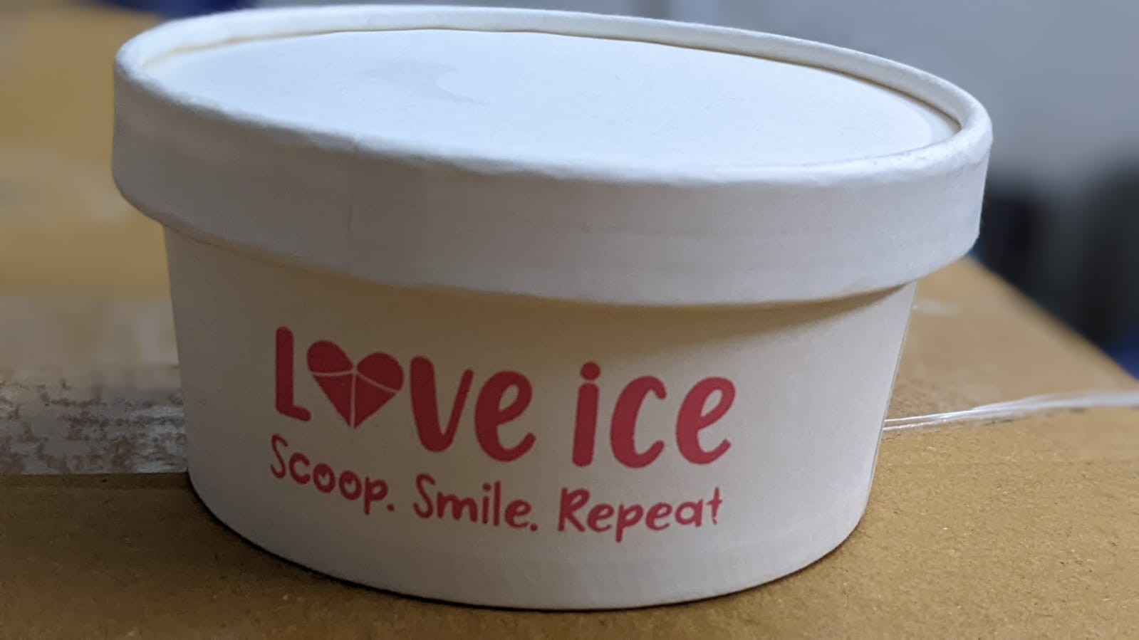 900 Ml Paper Food Container - 300 Gsm, White Color | Microwave Safe, Leak Proof, Recyclable For Frozen & Hot Food