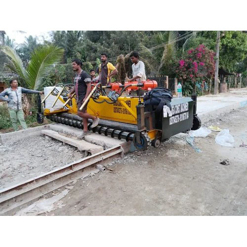 CONCRETE ROAD PAVER MACHINE