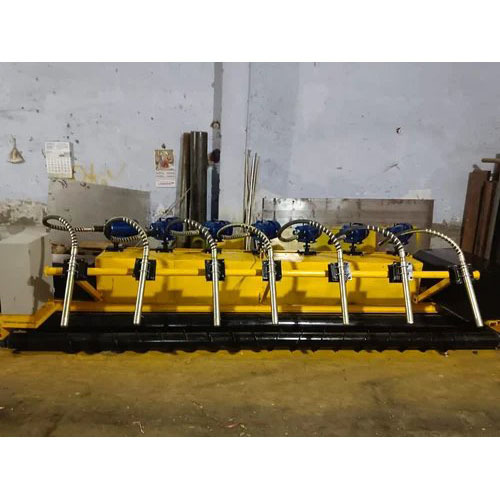 CONCRETE ROAD PAVER MACHINE 5.75 MTR