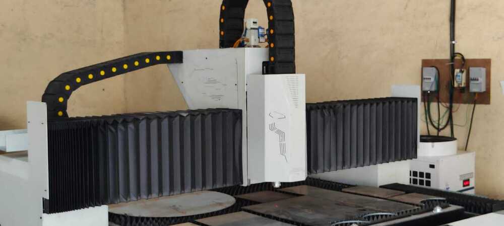 Sheet Metal Cutting Machine - Automatic Grade: Automatic